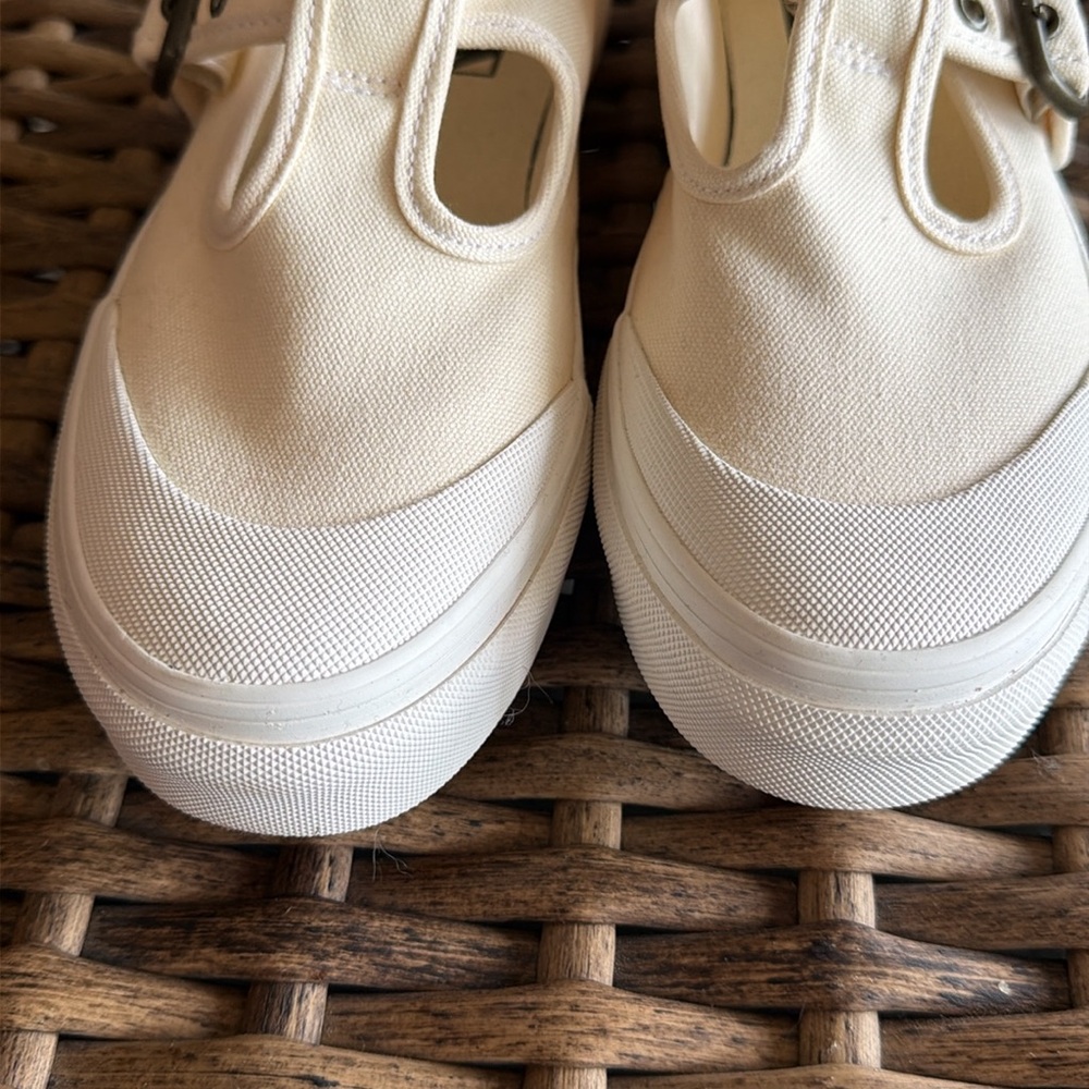 Vans White Canvas Mary Jane Sneakers - Picture 4 of 6